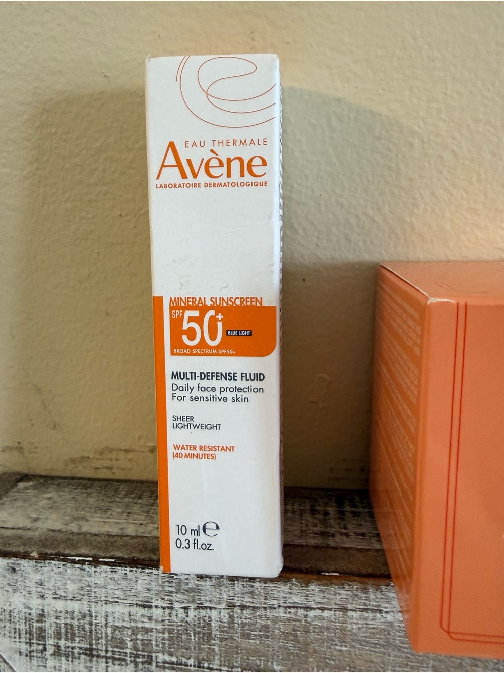 Avene Sunscreen, Grapefruit Moisturizing Lip Mask, Vitamin C Gel + Black Bag - Picture 3 of 8